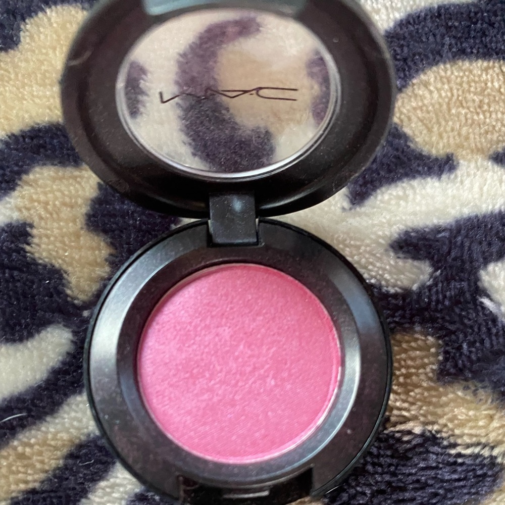 MAC Eyeshadow - Never Used